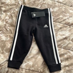 ADIDAS joggers🖤